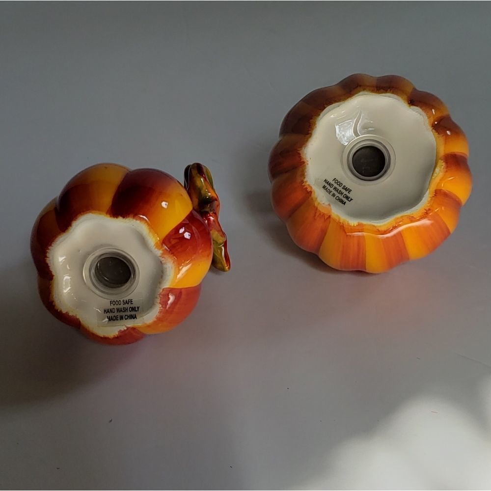 Pumpkin Salt & Pepper Set - Picture 7 of 8